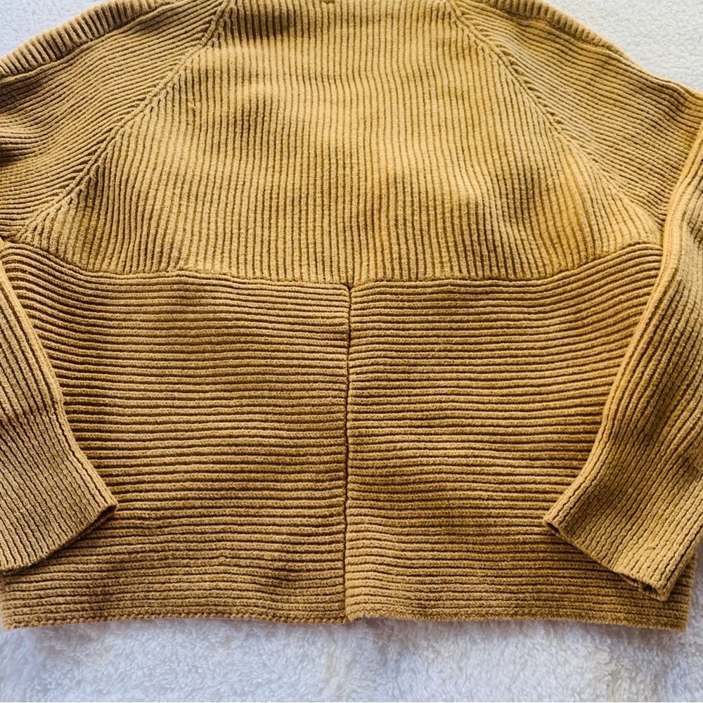 Lush Camel Colored Faux Wrap Crisscross Vneck Knit Chunky Sweater | Medium - Picture 5 of 7